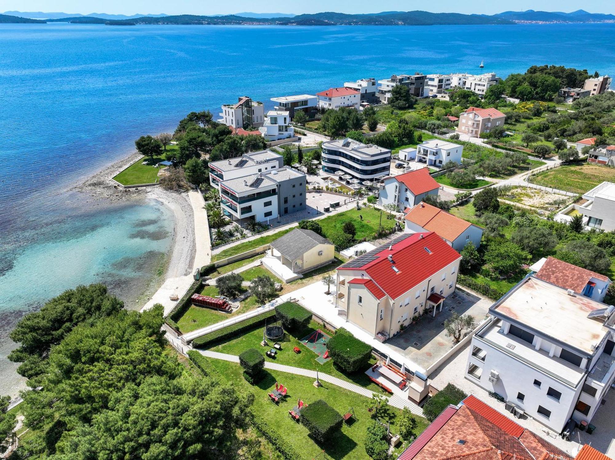 Apartments Becky On A Sandy Beach Without Crowd Sukošan المظهر الخارجي الصورة